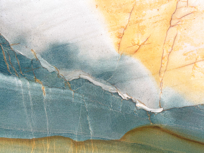 Costa Del Mar Polaris Gold Brazilian Quartzite