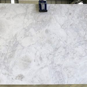 Invisible White Slab